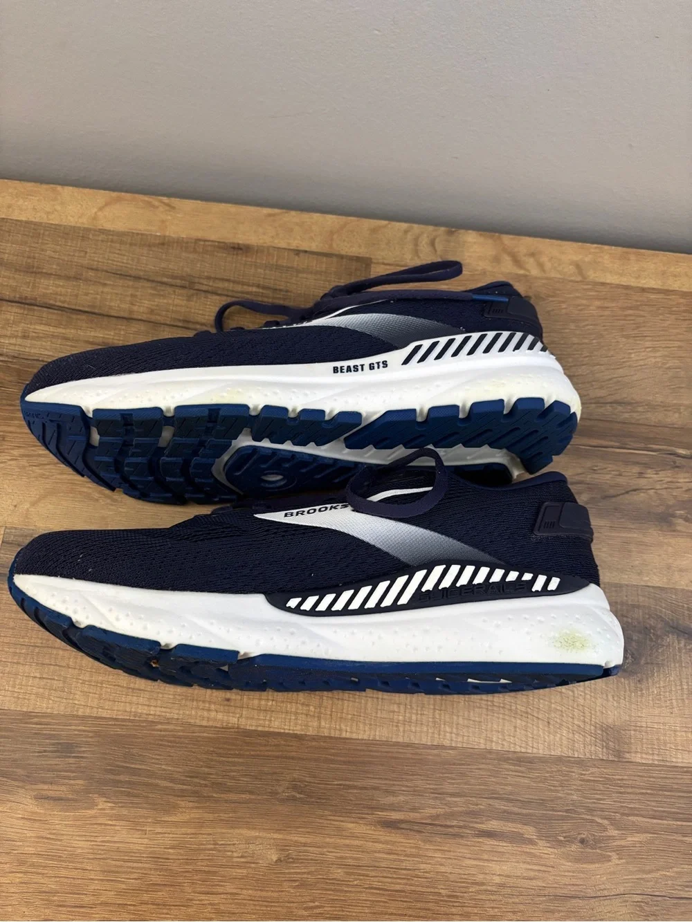 Brooks beast gts